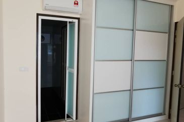 Arasia Perdana (The Clovers)