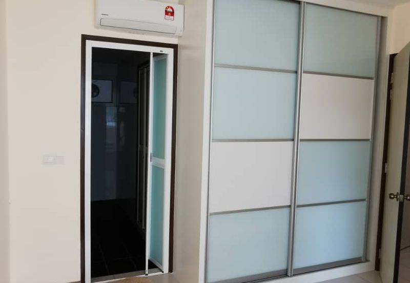 Arasia Perdana (The Clovers)