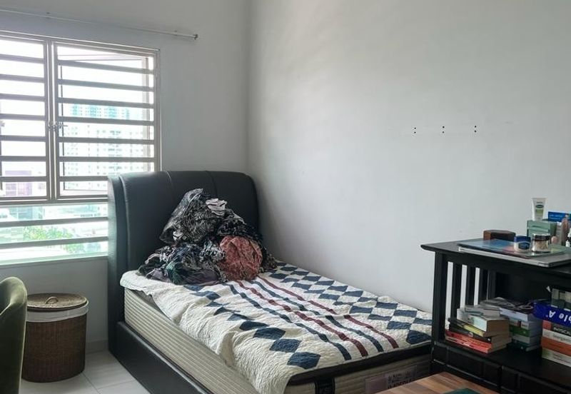 One World 1 (1-World)