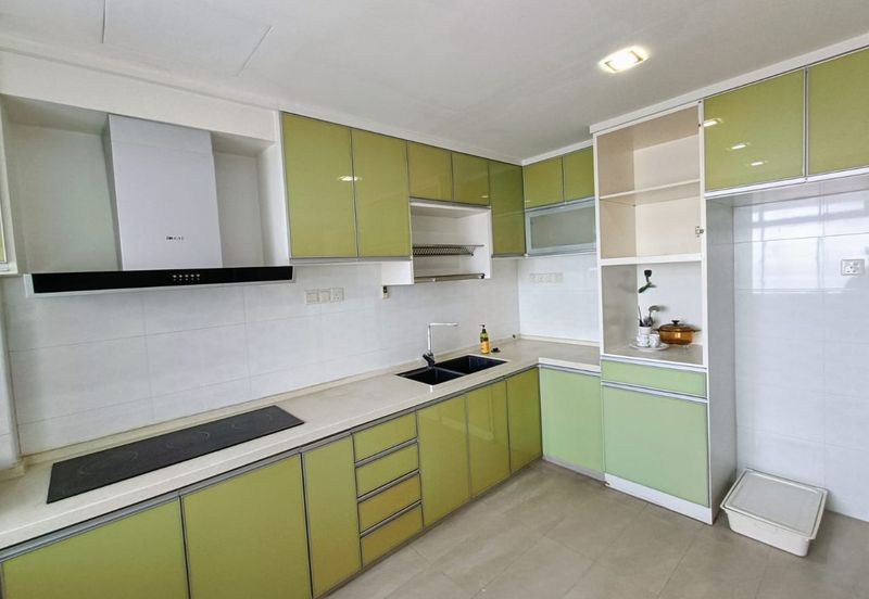 D'Piazza Condominium