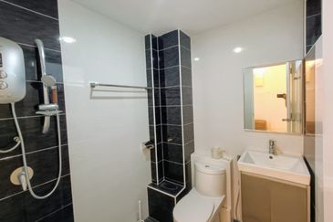 D'Piazza Condominium