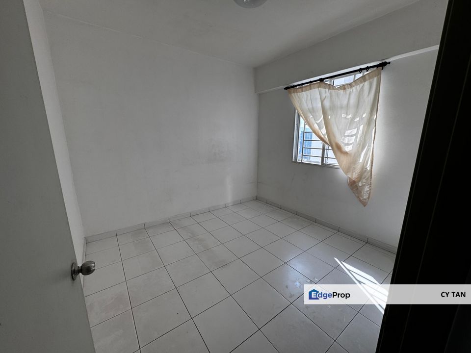 Palma Laguna with Balcony at Jalan Baru nearby North-South Higway and Penang Bridge, Penang, Seberang Perai