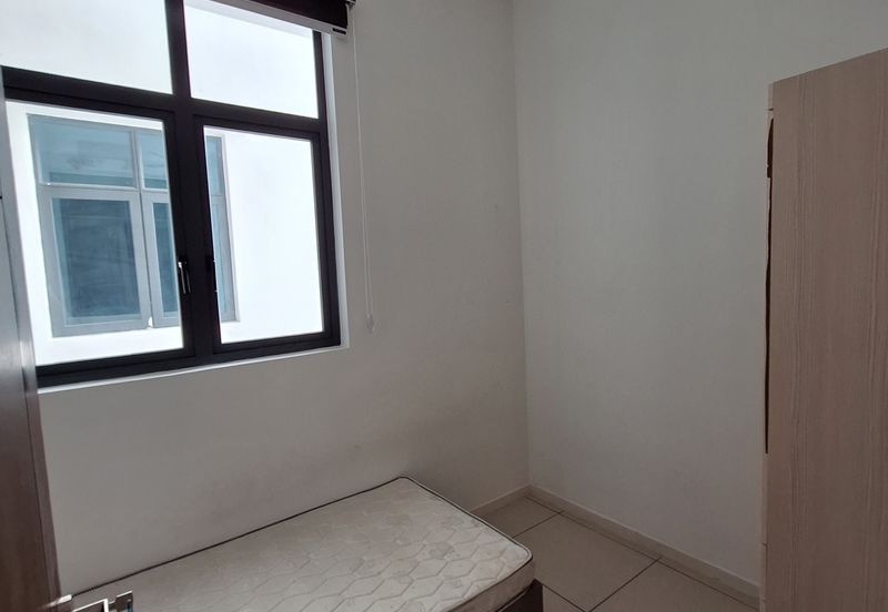 Queens Residences @ Queens Waterfront