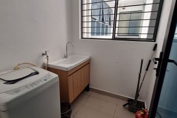 Queens Residences @ Queens Waterfront