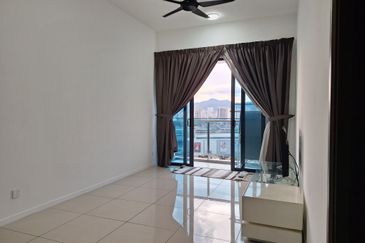 Queens Residences @ Queens Waterfront