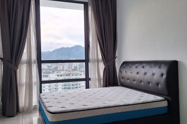 Queens Residences @ Queens Waterfront