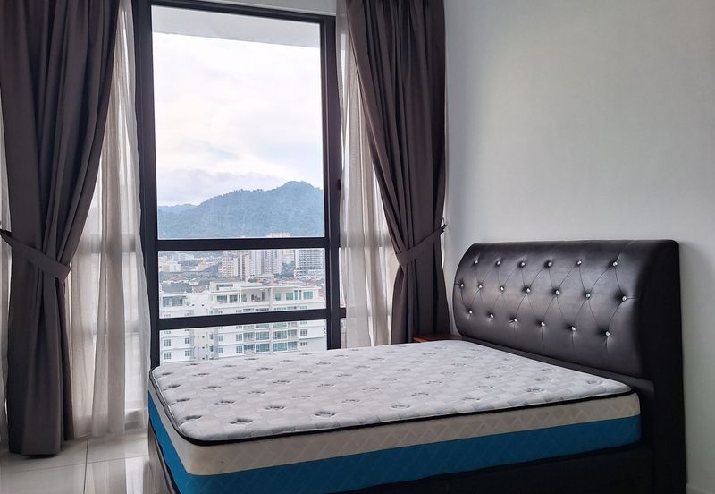 Queens Residences @ Queens Waterfront