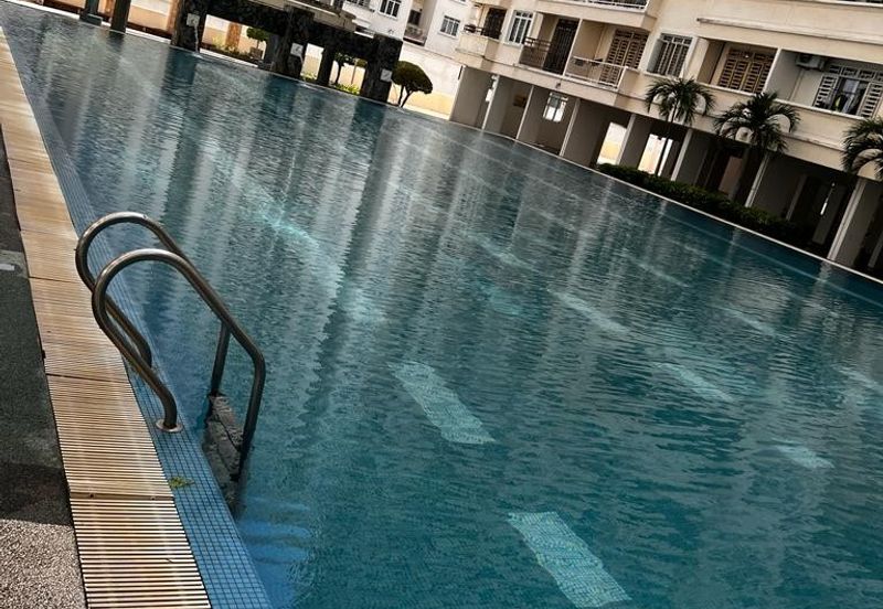 D'Piazza Condominium