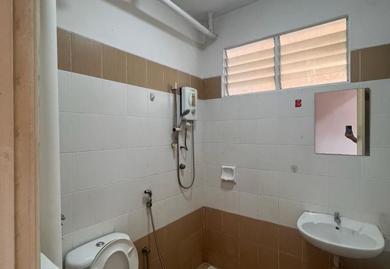 D'Piazza Condominium