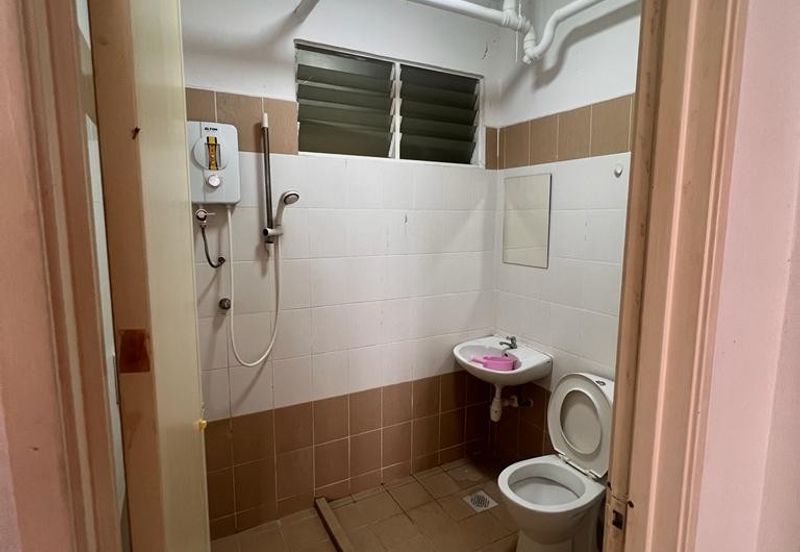 D'Piazza Condominium