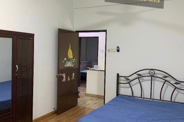 i-Suria Duplex Apartment with Fully Furnished near Bayan Lepas Industrial Zone, Penang
