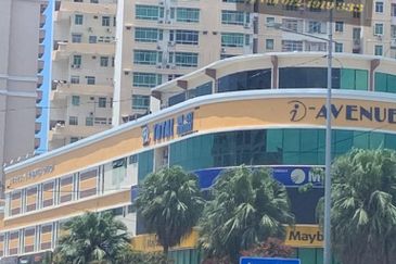 i-Suria Duplex Apartment with Fully Furnished near Bayan Lepas Industrial Zone, Penang