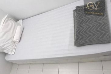 Arasia Perdana (The Clovers)