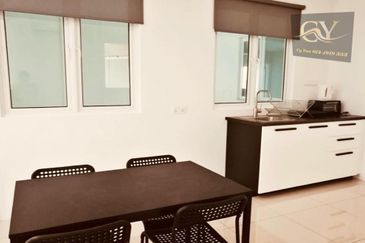 Arasia Perdana (The Clovers)