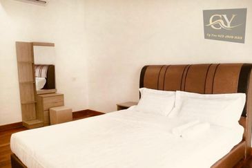 Arasia Perdana (The Clovers)