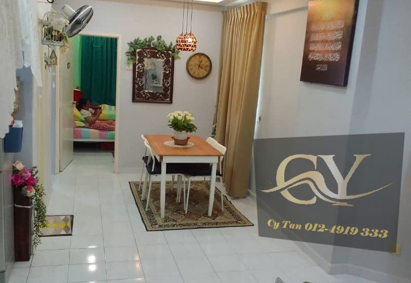 Desa Bayan Apartment