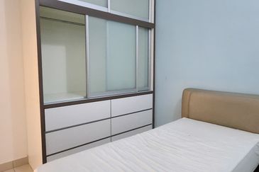 Setia Triangle Persiaran Kelicap