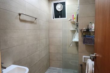 Setia Triangle Persiaran Kelicap