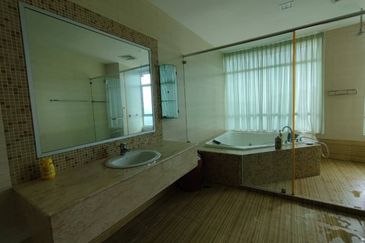 The View (Twin Towers)