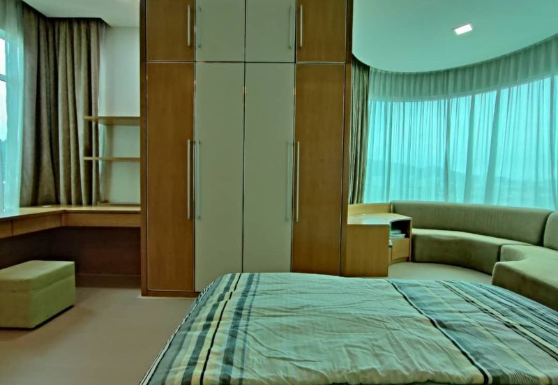 The View (Twin Towers)