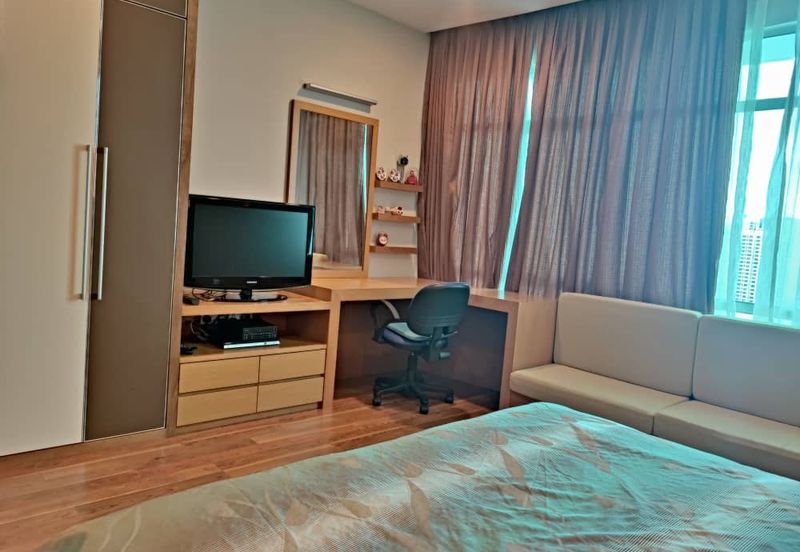 The View (Twin Towers)