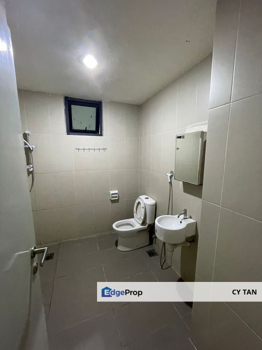 Promenade Condo @ Fully Furnished with Balcony at Bayan Baru near Bayan Lepas Industrial Zone, Penang , Penang, Bayan Baru