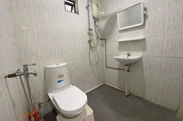 Persiaran Mayang Pasir 5