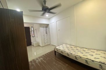 Persiaran Mayang Pasir 5