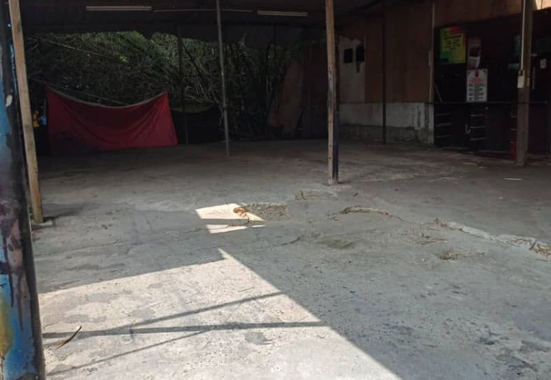 Store for rent at Jalan Kampung Bukit, Bayan Lepas, Penang.