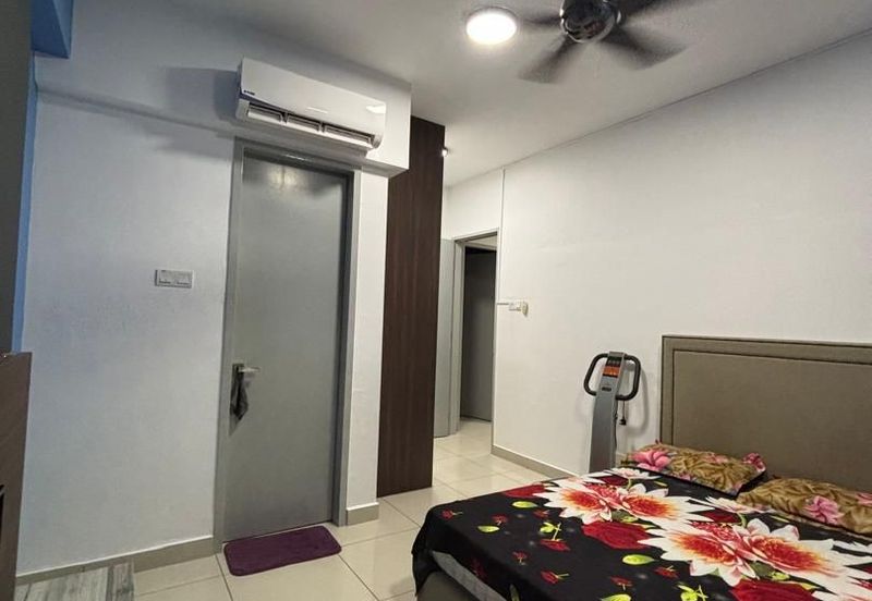 Tropicana Bay Residences