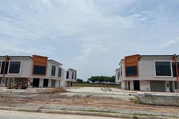 Face Main Road, Impian Prisma, Alam Impian, Kota Kemuning