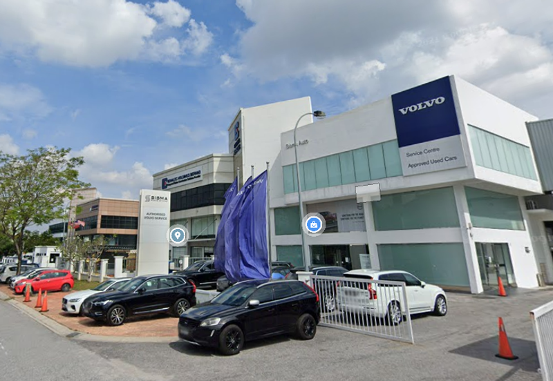 CAR SHOWROOM, FACING MAIN ROAD FOR RENT AT GLENMARIE