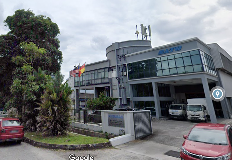 CAR SHOWROOM, FACING MAIN ROAD FOR RENT AT GLENMARIE