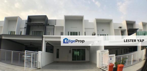 2 store terrace @ elvina bdr sendayan below market value, Negeri Sembilan, Seremban