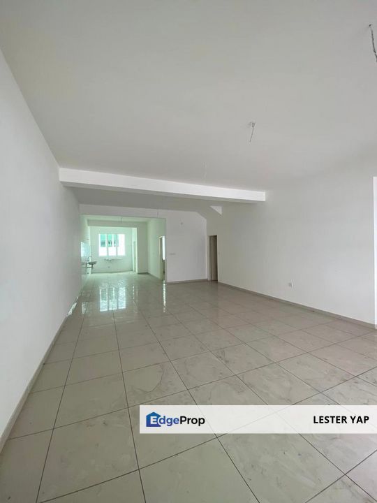 2 store terrace @ elvina bdr sendayan below market value, Negeri Sembilan, Seremban