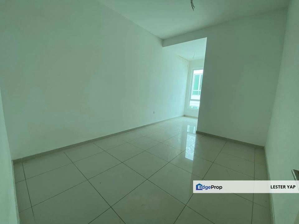 2 store terrace @ elvina bdr sendayan below market value, Negeri Sembilan, Seremban