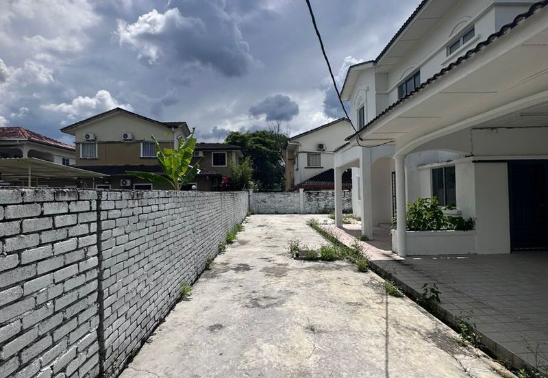 Sikamat Acasia Country Heights