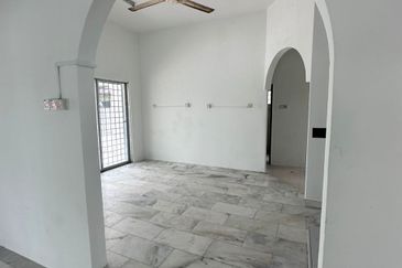 Sikamat Acasia Country Heights