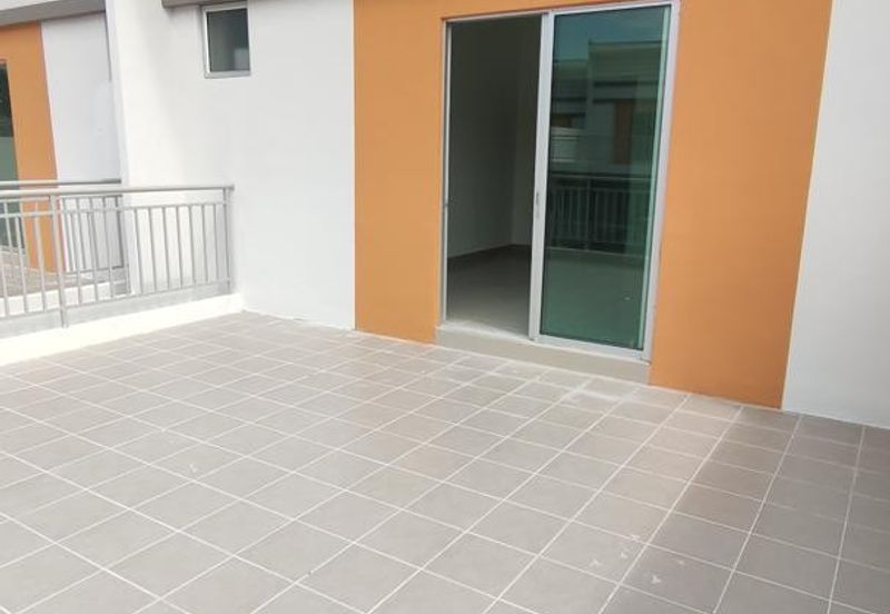 2 storey terrace @ nilai , 10 min to nilai aeon