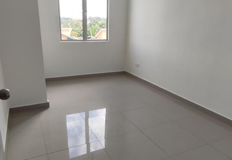 2 storey terrace @ nilai , 10 min to nilai aeon