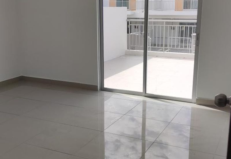 2 storey terrace @ nilai , 10 min to nilai aeon