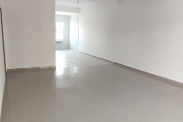2 storey terrace @ nilai , 10 min to nilai aeon