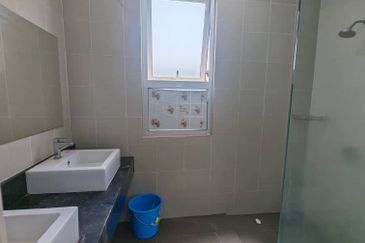 TAMAN BUKIT CHEMARA(CHEMARA HILL)