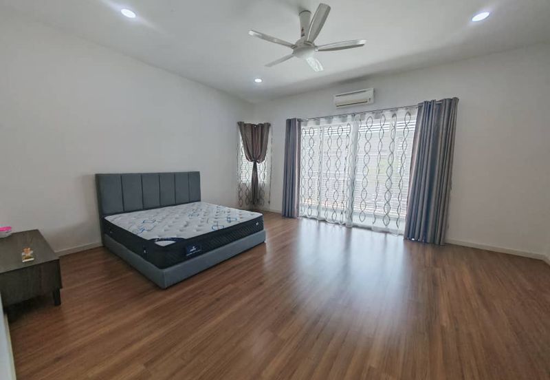 TAMAN BUKIT CHEMARA(CHEMARA HILL)