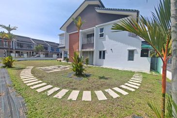 TAMAN BUKIT CHEMARA(CHEMARA HILL)