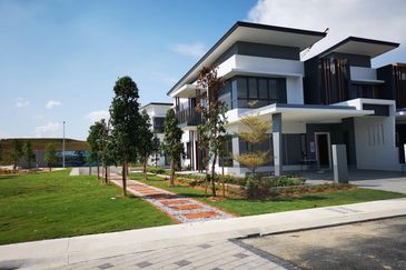 S2 HEIGHTS(SEREMBAN 2)