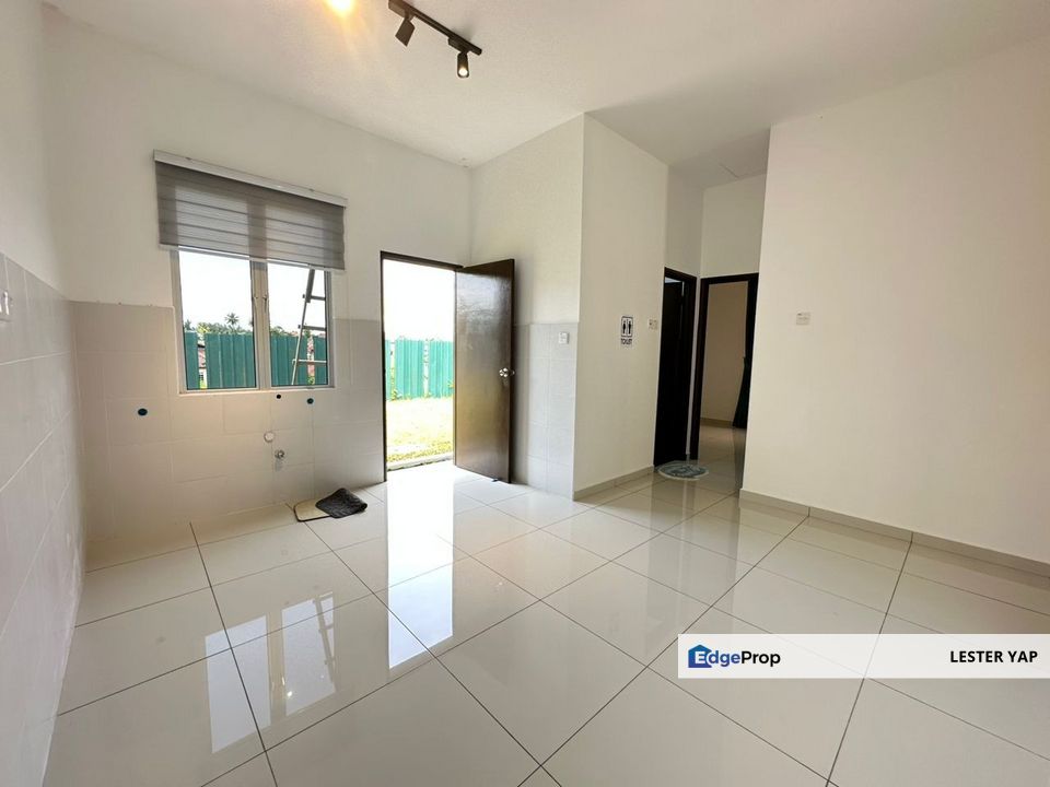 Single storey terrace @ nearby s2 , 5im to mcdonald , starbucks, Negeri Sembilan, Seremban