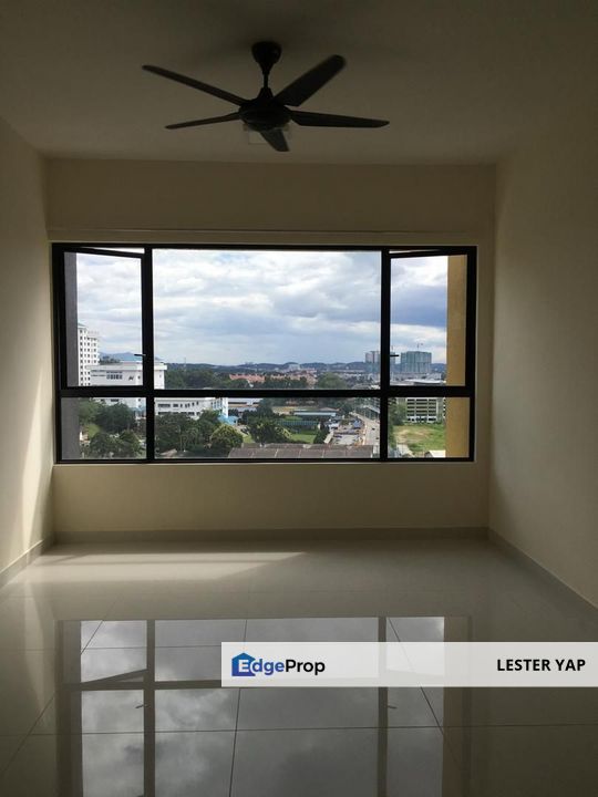 Mkh Boulevard 2 services residences corner lot for rent, Selangor, Kajang