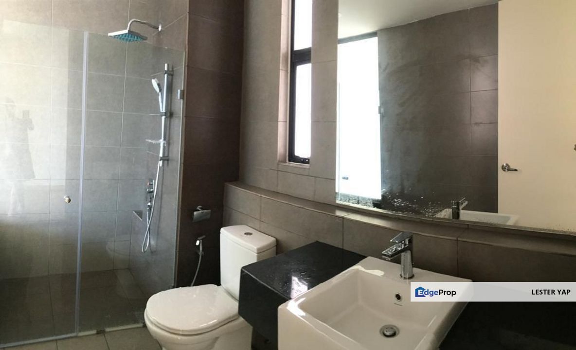 Mkh Boulevard 2 services residences corner lot for rent, Selangor, Kajang