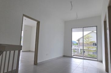 S2 HEIGHTS(SEREMBAN 2)